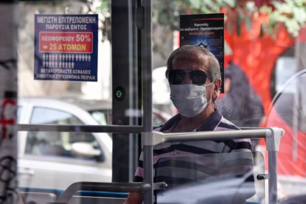 Κοροναϊός: Ανεξέλεγκτη η κατάσταση λένε οι ειδικοί – Νέα μέτρα και αύξηση κρουσμάτων αν δεν πειθαρχήσουμε