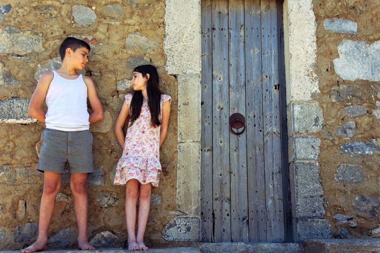 «Σαν το νερό»: Γίνετε συνοδοιπόροι στην νέα ταινία του Μάνου Τριανταφυλλάκη