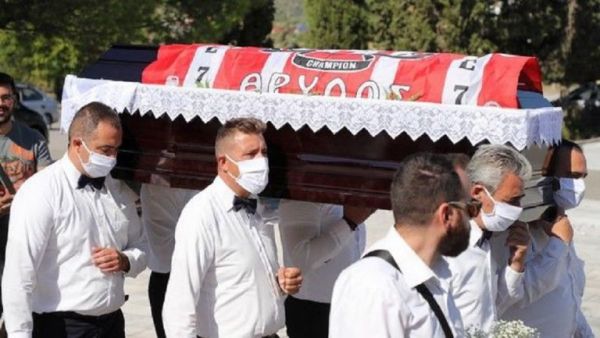 Ολυμπιακός : Με σημαία της ομάδας το τελευταίο «αντίο» στον Ανδρέα Βουρλιώτη