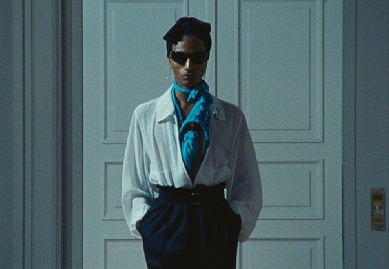 Ο MJ Harper στην ταινία «DOMESTIC (between wars)