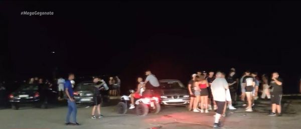 Ζάκυνθος : Χορός και διασκέδαση μέχρι πρωίας στους δρόμους