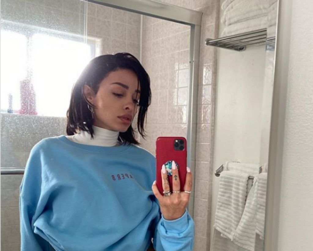 Ελένη Φουρέιρα: Δείτε την να ποζάρει μαζί με τις αδερφές της