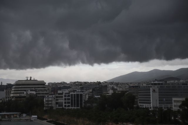 Κακοκαιρία : Συνεχίζεται η επέλαση της «Θάλειας» με βροχές και καταιγίδες - Πότε θα υποχωρήσει