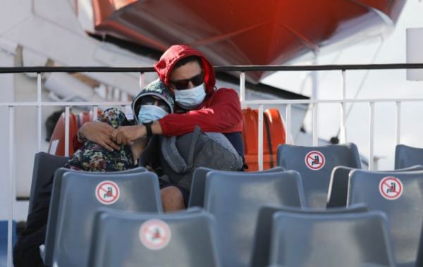 Κοροναϊός : «Αγριεύει» η κατάσταση και επιστρατεύονται Τσιόδρας και Χαρδαλιάς – Ημερομηνία «κλειδί» η 1η Σεπτεμβρίου