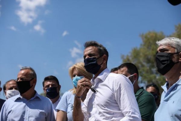 Στην Εύβοια ο Κυριάκος Μητσοτάκης – Συνομίλησε με κατοίκους [Εικόνες]