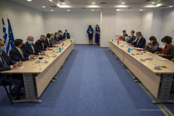 Στον Έβρο μαζί με Χρυσοχοΐδη, Μηταράκη και Κουμουτσάκο μεταβαίνει ο αυστριακός ΥΠΕΣ