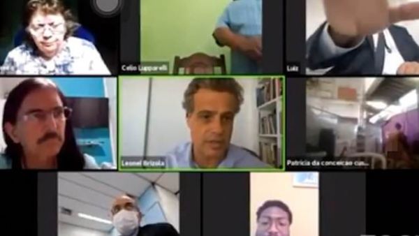 Live περιπτύξεις σε τηλεδιάσκεψη δημοτικού συμβουλίου