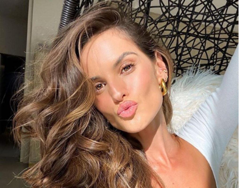 Ιζαμπέλ Γκουλάρτ: Σάλος με το τελευταίο προκλητικό της βίντεο στο Instagram