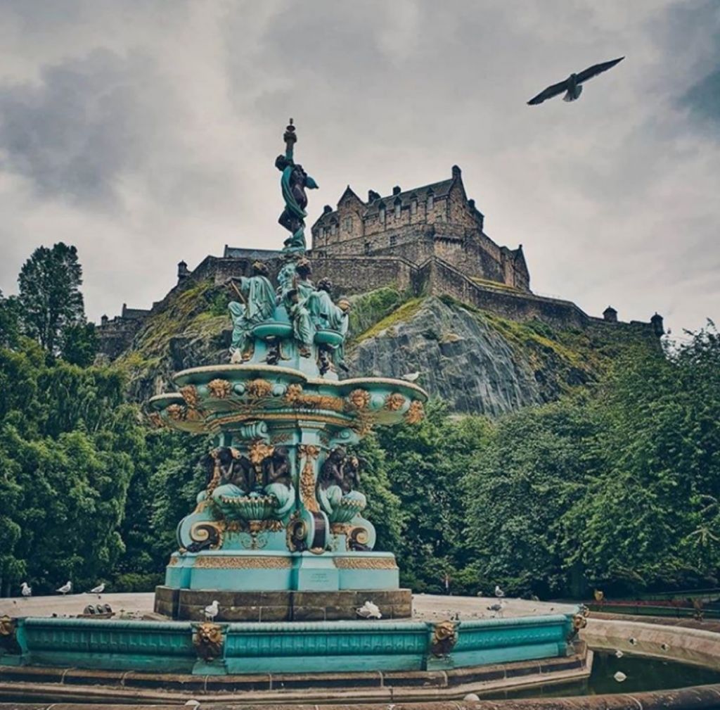 Εδιμβούργο : Η μαγευτική «Αθήνα του Βορρά» σε μια συλλογή από υπέροχες φωτογραφίες