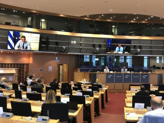 Τηλεδιάσκεψη Μητσοτάκη - ΕΛΚ: Η ΕΕ να επιβάλει κυρώσεις στο «πορτοφόλι» του Ερντογάν