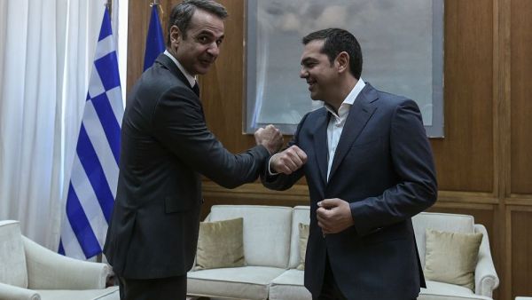 Γιατί δεν χάνει ο Μητσοτάκης και δεν κερδίζει ο Τσίπρας