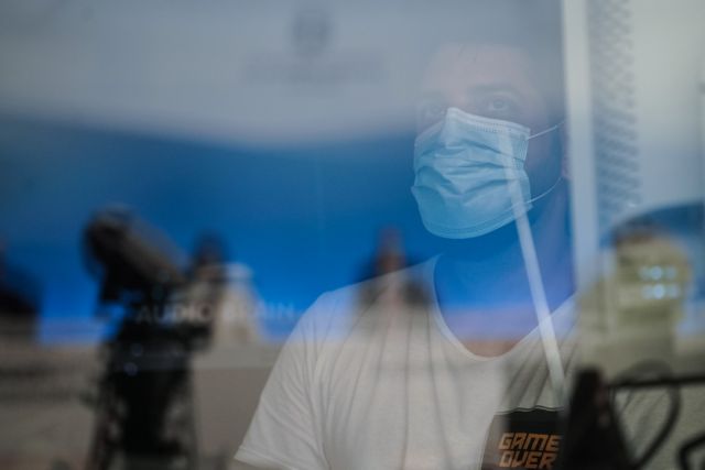 Μεγάλη δημοσκόπηση στα «ΝΕΑ Σαββατοκύριακο»: Τι λέει ο κόσμος για την πανδημία