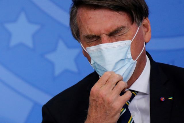 Κοροναϊός: Ο Μπολσονάρο εξαγοράζει τον… θάνατο με $110