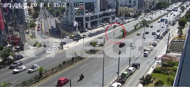 Εικόνες που κόβουν την ανάσα: Βίντεο – ντοκουμέντο με σοβαρό τροχαίο στη Συγγρού