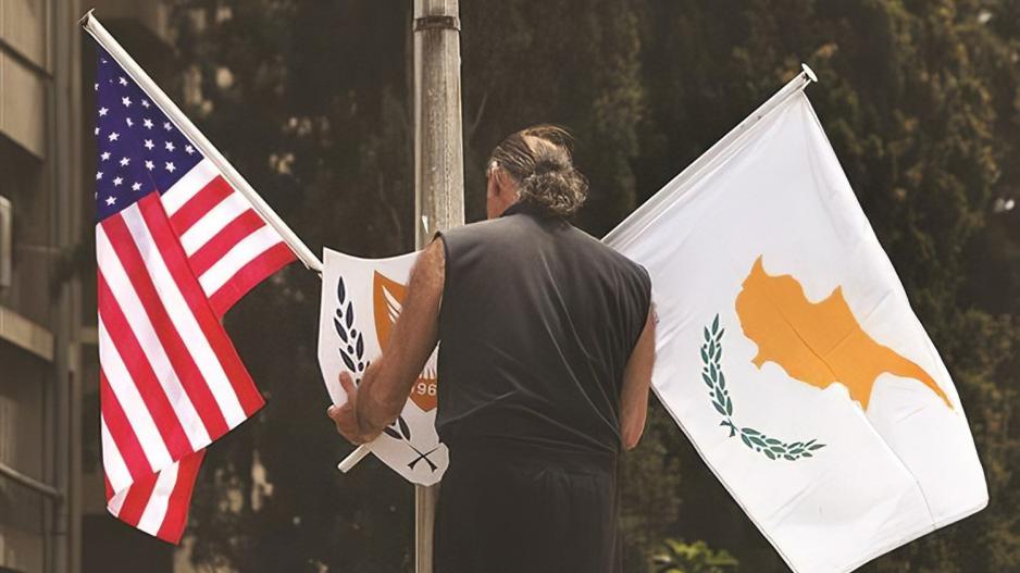 Ανάλυση: Γιατί οι ΗΠΑ προχώρησαν σε μερική άρση του εμπάργκο όπλων στην Κύπρο – Τι μηνύματα στέλνουν