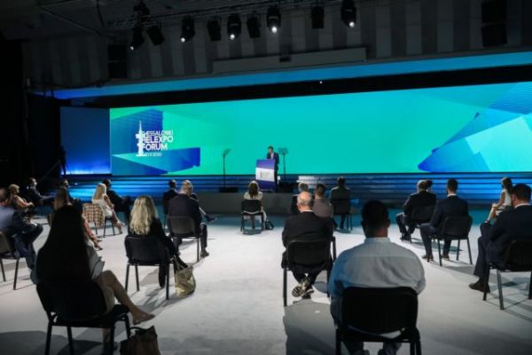 Πρωτόγνωρες εικόνες στη ΔΕΘ: Αποστάσεις, μάσκες και μόνο 50 προσκεκλημένοι