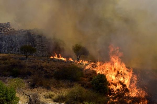 Πολύ υψηλός κίνδυνος πυρκαγιάς την Παρασκευή – Ποιες περιοχές βρίσκονται στο κόκκινο