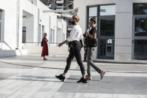 Δίκη Μακρή: Ισόβια στο δολοφόνο του επιχειρηματία, 10 χρόνια στο συνεργό του