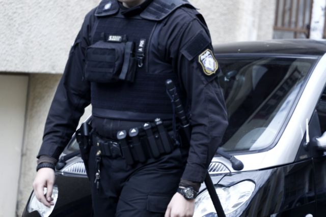 Κινητοποίηση της ΕΛ.ΑΣ. για την κλοπή υπηρεσιακού όπλου αστυνομικού στα Εξάρχεια