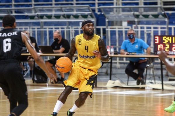 Με σούπερ Μορέιρα η ΑΕΚ νίκησε τον ΠΑΟΚ (80-69)