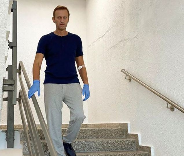 Ο Ναβάλνι ζητά τα ρούχα που φορούσε στις 20 Αυγούστου: «Προσπάθησαν να με σκοτώσουν»