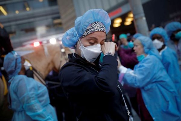 Κοροναϊός: Θλιβερός αριθμός στις ΗΠΑ – Οι θάνατοι έσπασαν το φράγμα των 200.000