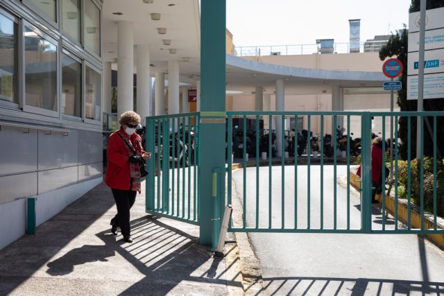 Κοροναϊός: Επιμένουν σε υψηλά επίπεδα τα κρούσματα – 315 νέα και 7 θάνατοι το τελευταίο 24ωρο [γραφήματα]