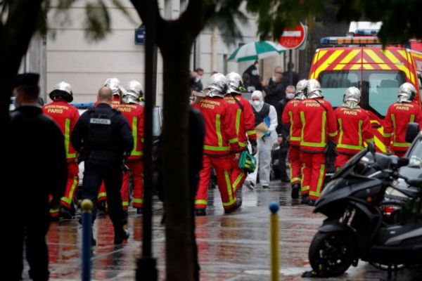 Ανατροπή στην επίθεση στο Charlie Hebdo: Ο δράστης παραδέχθηκε ότι δεν είναι ανήλικος