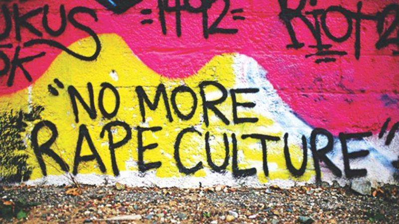 Σε μια κοινωνία - απόπατο ακόμη και η κουλτούρα του βιασμού περνάει