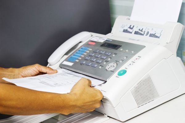 Από το τέλος του fax στο τέλος του γραφείου