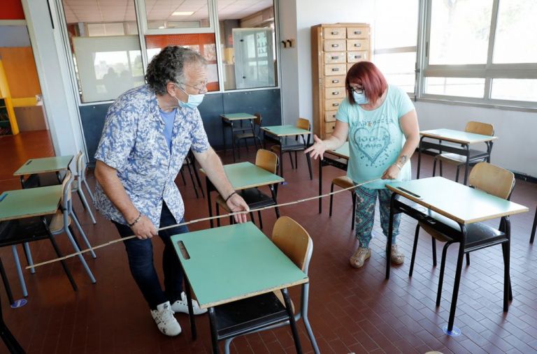 Κοροναϊός : Ανησυχία για το άνοιγμα των σχολείων στην Ιταλία