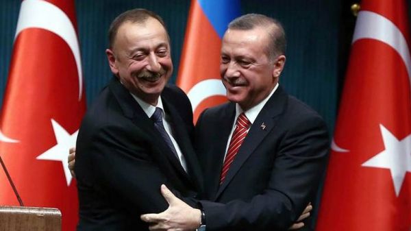 Τουρκικό «φέσι» στο Αζερμπαϊτζάν – Οι στενές σχέσεις των δύο χωρών