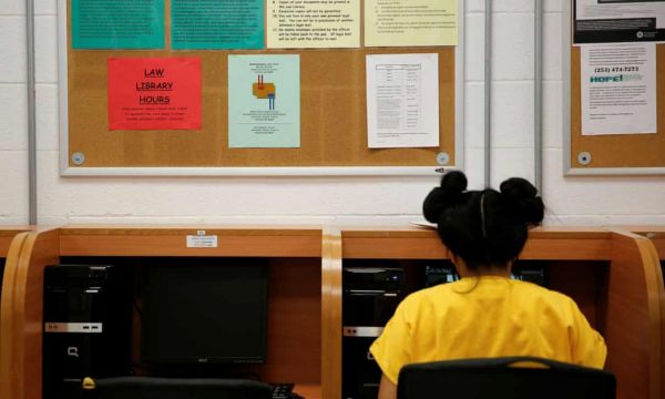 ΗΠΑ : Καταγγελίες για «αποτρόπαιες παραβιάσεις δικαιωμάτων» στα κέντρα μεταναστών