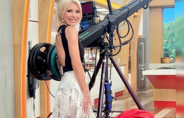 Ελένη Μενεγάκη: Τι κάνει όταν τα παιδιά της είναι στο σχολείο;