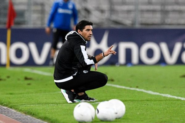 Φερέιρα: «Φταίει το γήπεδο και ο αντίπαλος»