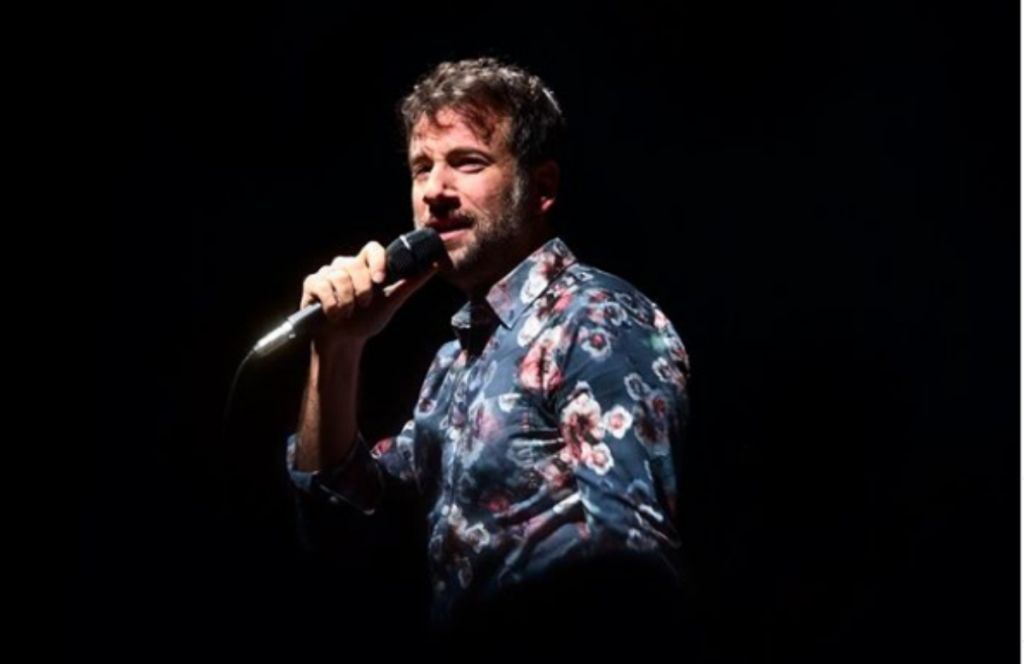 Κωστής Μαραβέγιας: Εισαγγελική παρέμβαση άμεσα ζητά ο τραγουδιστής για το Big Brother