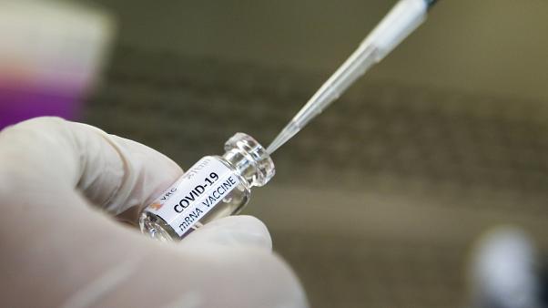 Κοροναϊός : Πώς ο «εθνικισμός των εμβολίων» παρατείνει την πανδημία