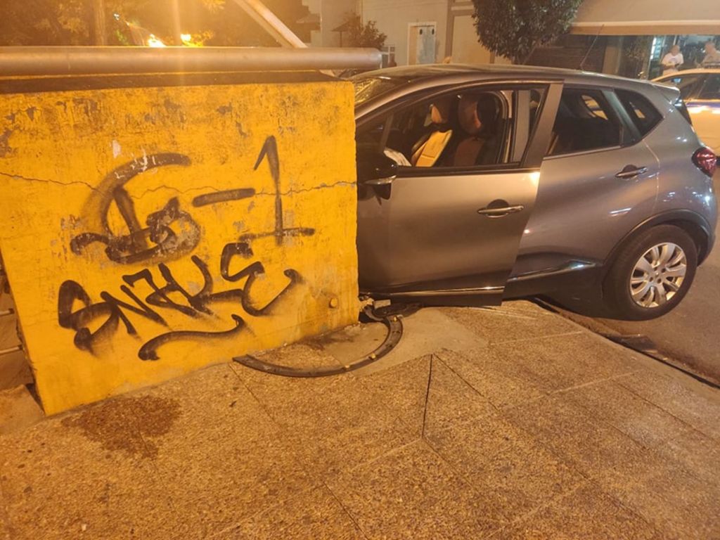 Λάρισα: Αυτοκίνητο έριξε δύο ανήλικους από τη γέφυρα του Αλκαζάρ