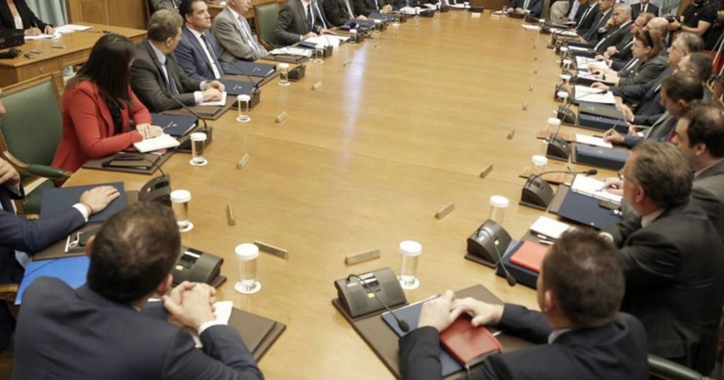 Editorial Ta Nea: Opportunity