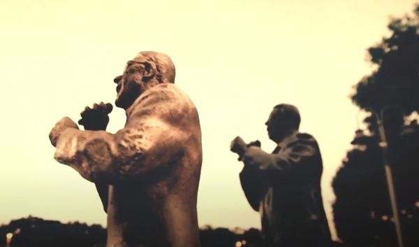 Ένα νέο ντοκιμαντέρ για τον «βασιλιά της μουσικής των Ρομά» Σάμπαν Μπαϊράμοβιτς