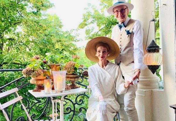 To Instagram προσκυνά στο στυλ αυτού του ζευγαριού