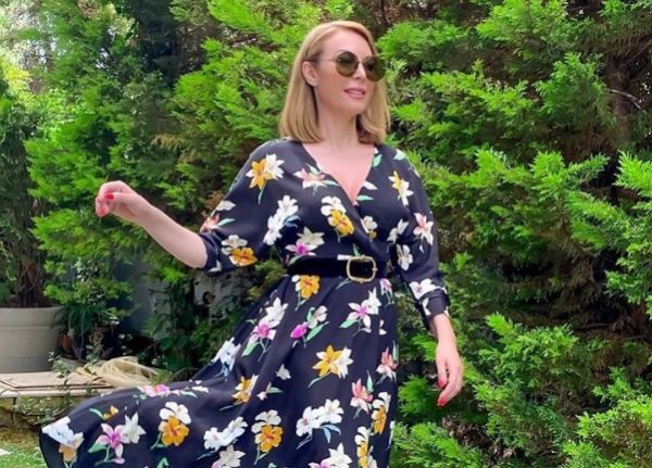 Τατιάνα Στεφανίδου : Φθινοπωρινή απόδραση στις Κυκλάδες