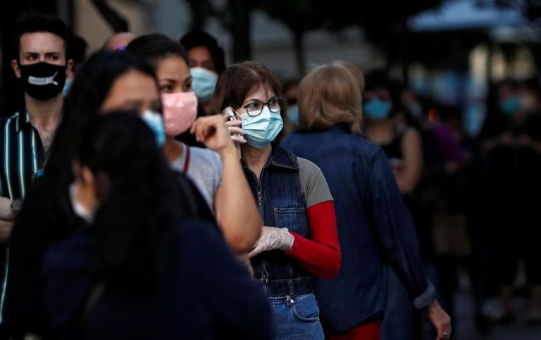 Κοροναϊός : Όσοι φορούν γυαλιά έχουν μικρότερη πιθανότητα να αρρωστήσουν λένε κινέζοι ερευνητές