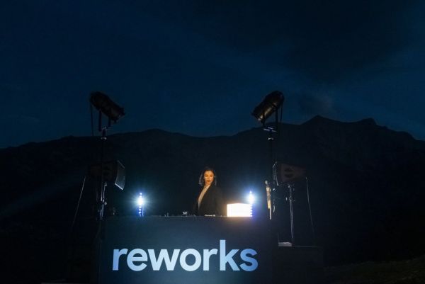 Από τον Όλυμπο στη Σαμοθράκη, διάσημοι Djs παίζουν μουσική σε εμβληματικές τοποθεσίες της Ελλάδας