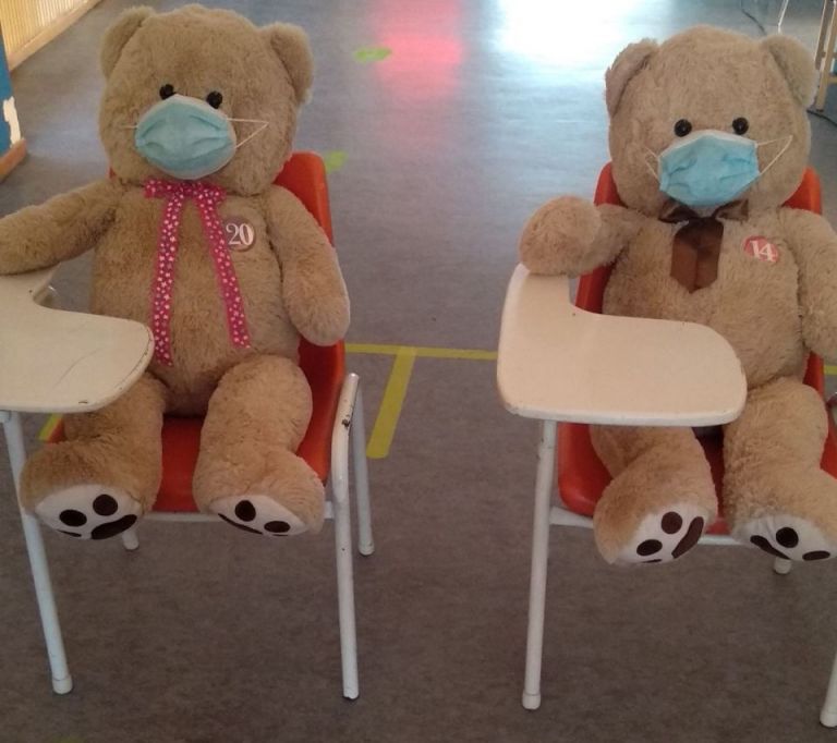 Πρωτότυπο μήνυμα για τη σημασία χρήσης μάσκας  από διευθυντή σχολείου