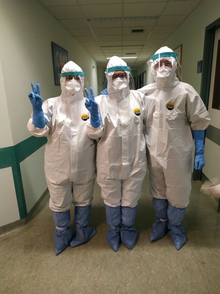 H πρώτη ωοληψία για εξωσωματική γονιμοποίηση σε ζευγάρι με κοροναϊό