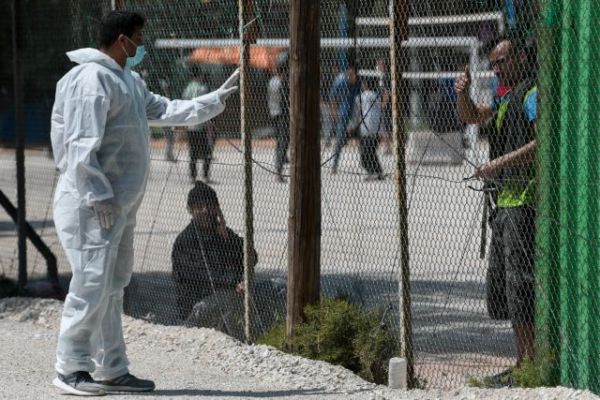 Κοροναϊός : Νεκρός πρόσφυγας από τη δομή της Μαλακάσας – Ο πρώτος στην Ελλάδα