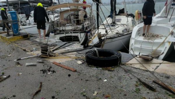 Ιανός : Καράβια βγήκαν στη στεριά στη Σάμη Κεφαλονιάς