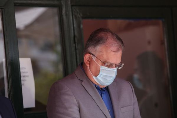 Αρνητικό το τεστ κοροναϊού στο Θεοδωρικάκο