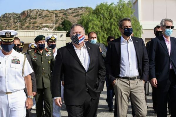 Σε εξέλιξη οι κοινές δηλώσεις Μητσοτάκη-Πομπέο